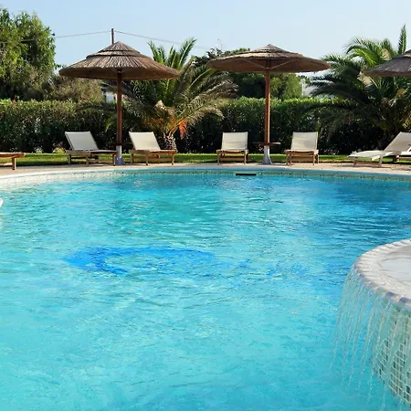 Dolphin Kastraki Apart Otel 4*